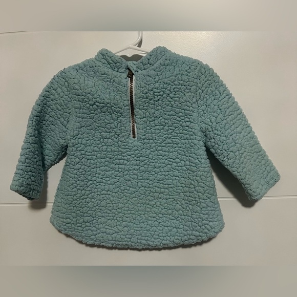 🎁Old Navy Long Sleeve Top- Size 12-18 M🎁 - Picture 2 of 5